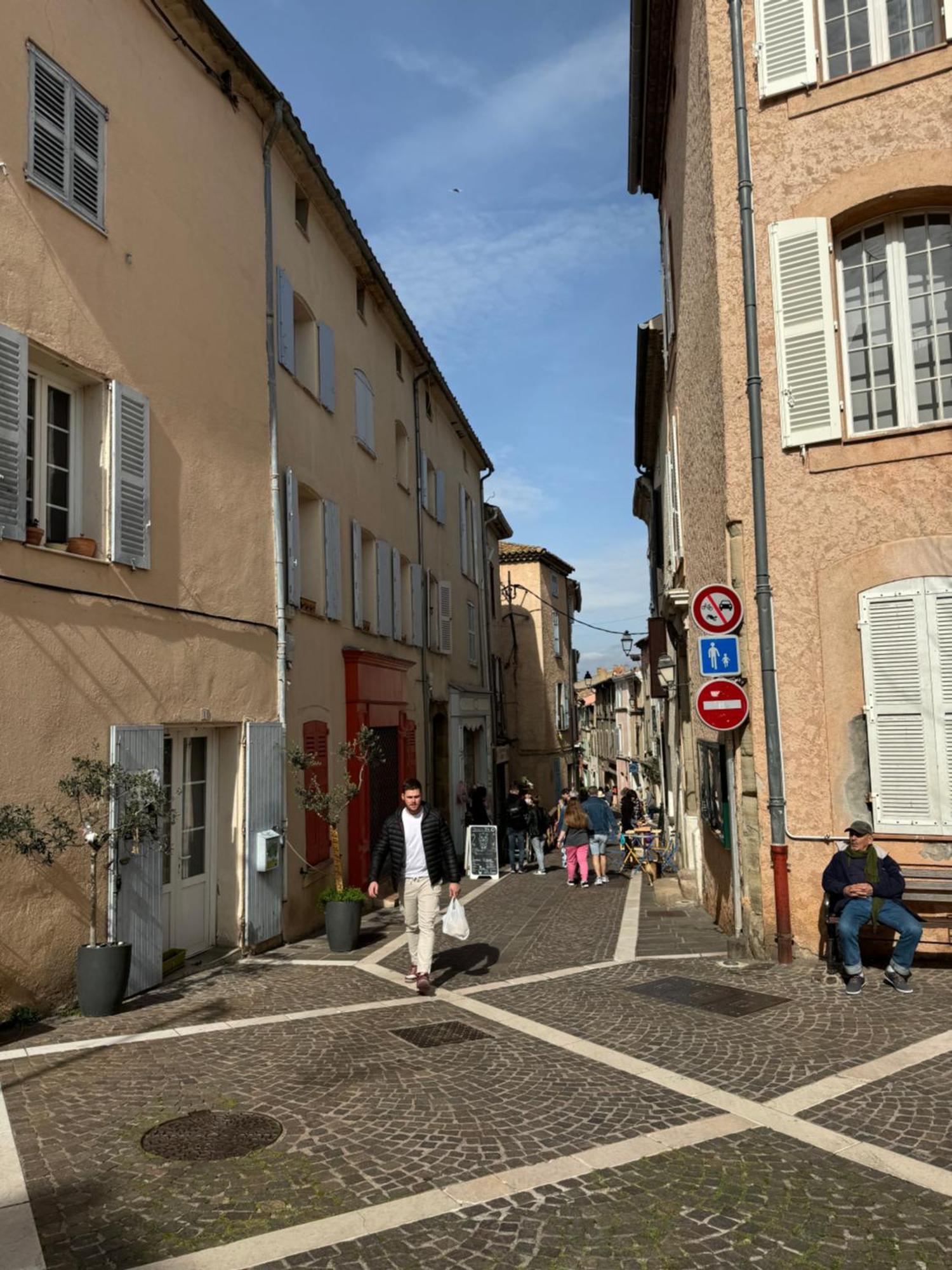 Chez Kay Apartment Roquebrune-sur-Argens Exterior photo